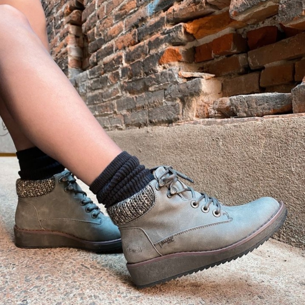 Blowfish NEW Comet Modern Rustic Chic Wanderlust Wedge Cozy Bootie 8M - Picture 15 of 16